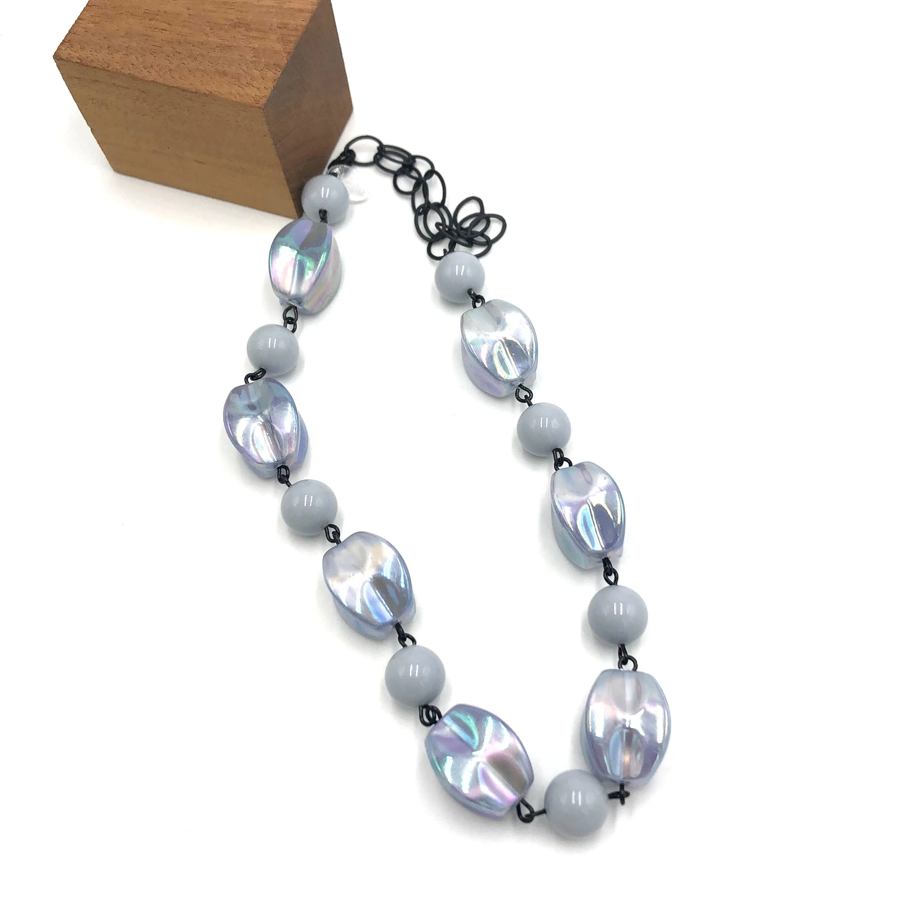 Grey Aurora Pinched Amelia Necklace