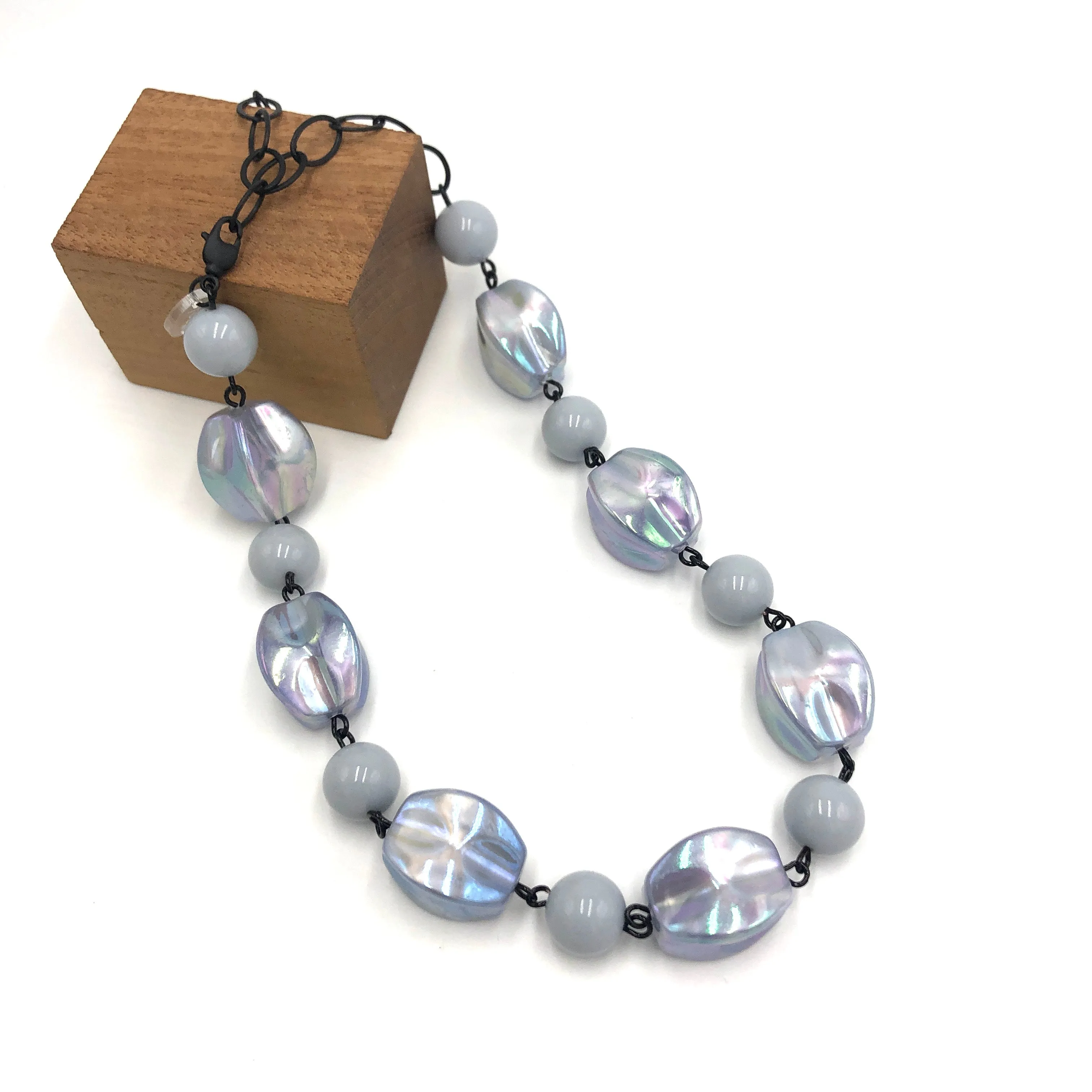 Grey Aurora Pinched Amelia Necklace